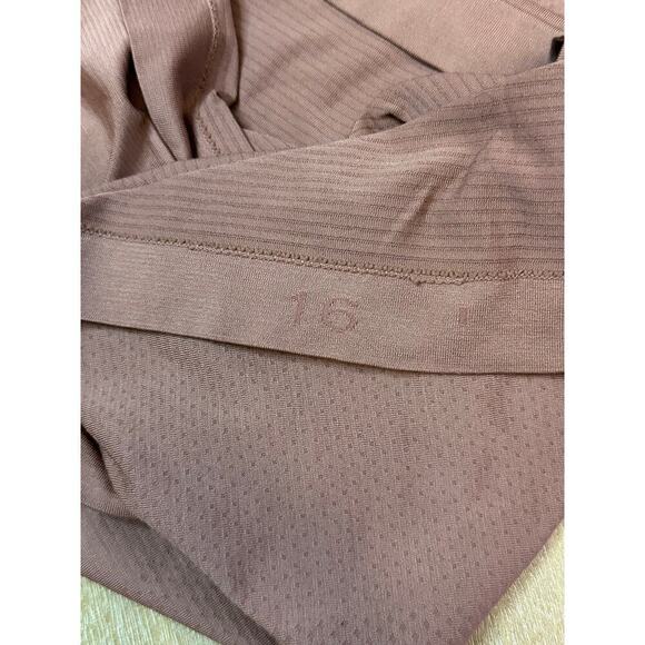 Lululemon Swiftly Tech Short-Sleeve 2.0 Shirt MAUVE Size 16 - Picture 4 of 4